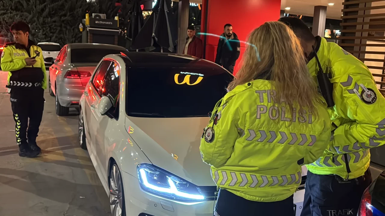 Aksaray’da 'Abartı egzoz' operasyonu: Hem ceza yağdı hem araç bağlandı
