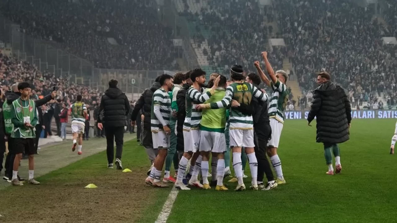 Bursaspor’a PFDK’den ceza yağdı: Tam 298 bin TL ceza
