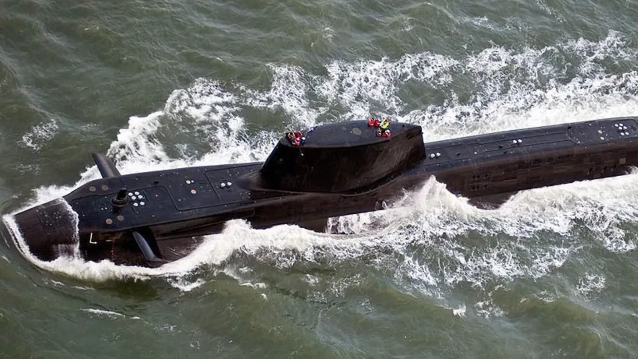 Nükleer üsse sızma girişimi! Faslane’de casus alarmı