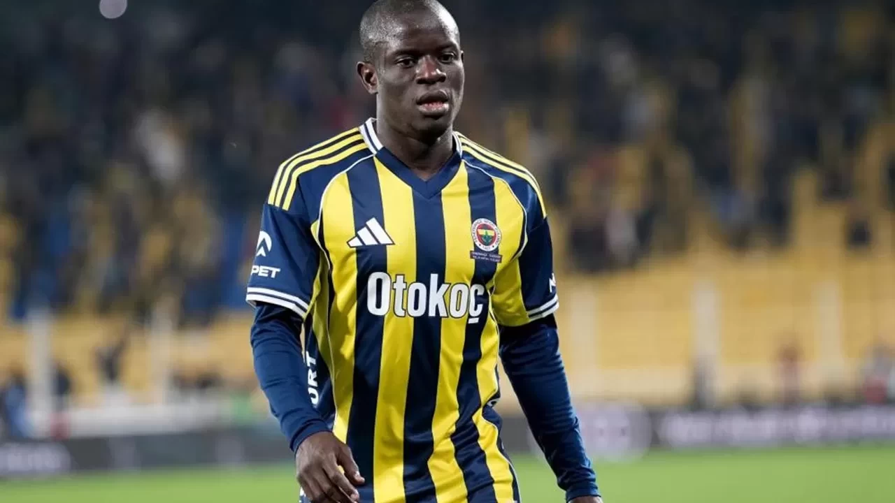 Fenerbahçe'nin yıldızı Kante'ye Fransa Milli Takımı'ndan davet