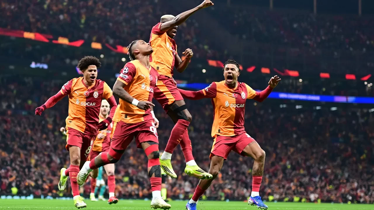 Galatasaray, UEFA Şampiyonlar Ligi'nde tur için Liverpool deplasmanında