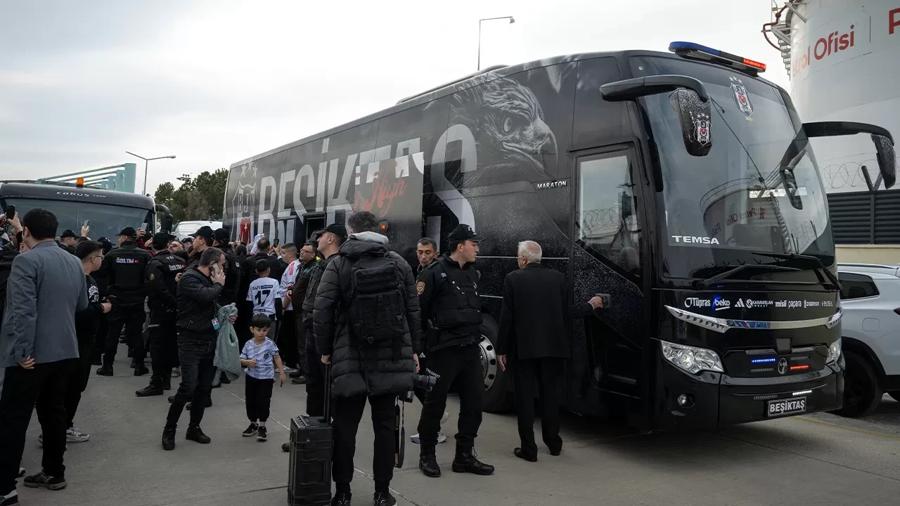 Beşiktaş kafilesi Süper Lig'deki Gençlerbirliği maçı için Ankara’ya geldi