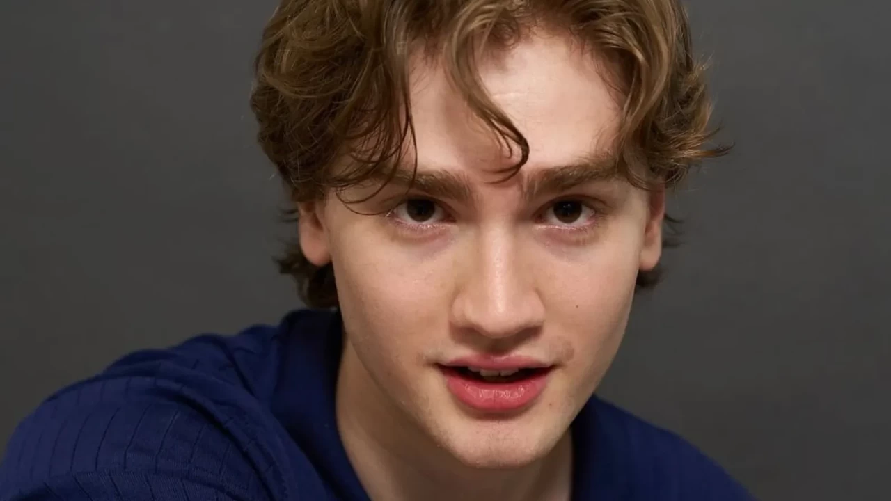 Daha 17 Dizisi Teoman Kim? Ata Yaşat Kadroya Dahil Oldu