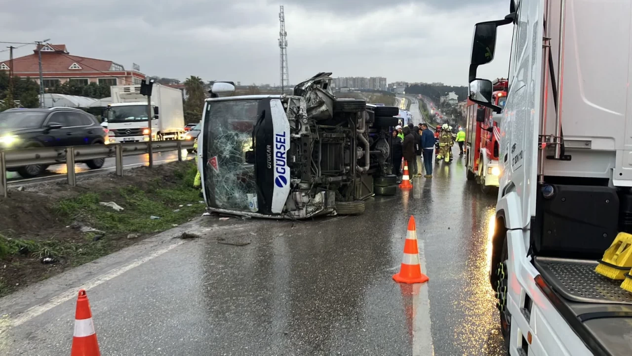 Büyükçekmece'de servis faciası: 1 ölü, 9 yaralı