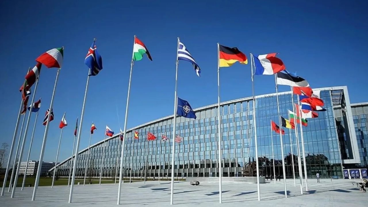 NATO’dan İran füzelerine karşı net mesaj: Her tehdide karşı hazırız!