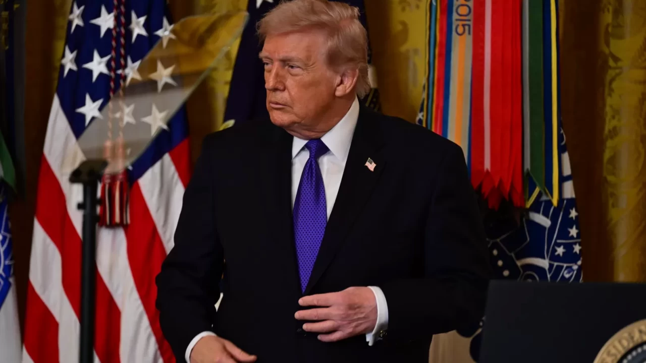 Trump’tan İran’a sert tehdit: 'Bugün başlarına neler geleceğini izleyin'