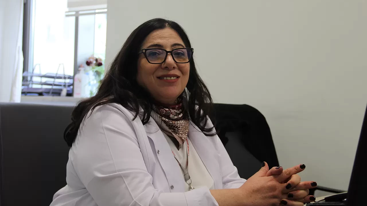 Kıbrıs Barış Harekatı'ndan enkazdan kurtarılan bebek, Türkiye'de doktor oldu