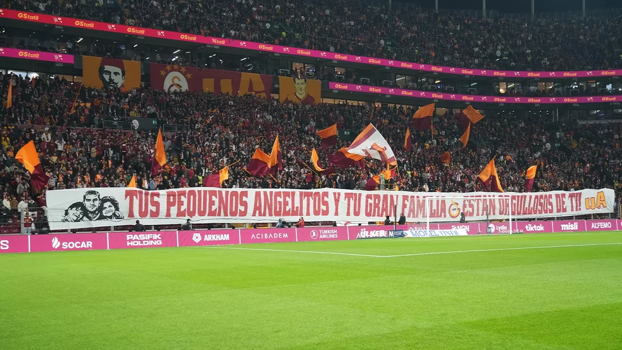 Galatasaray taraftarından Torreira’ya özel pankart