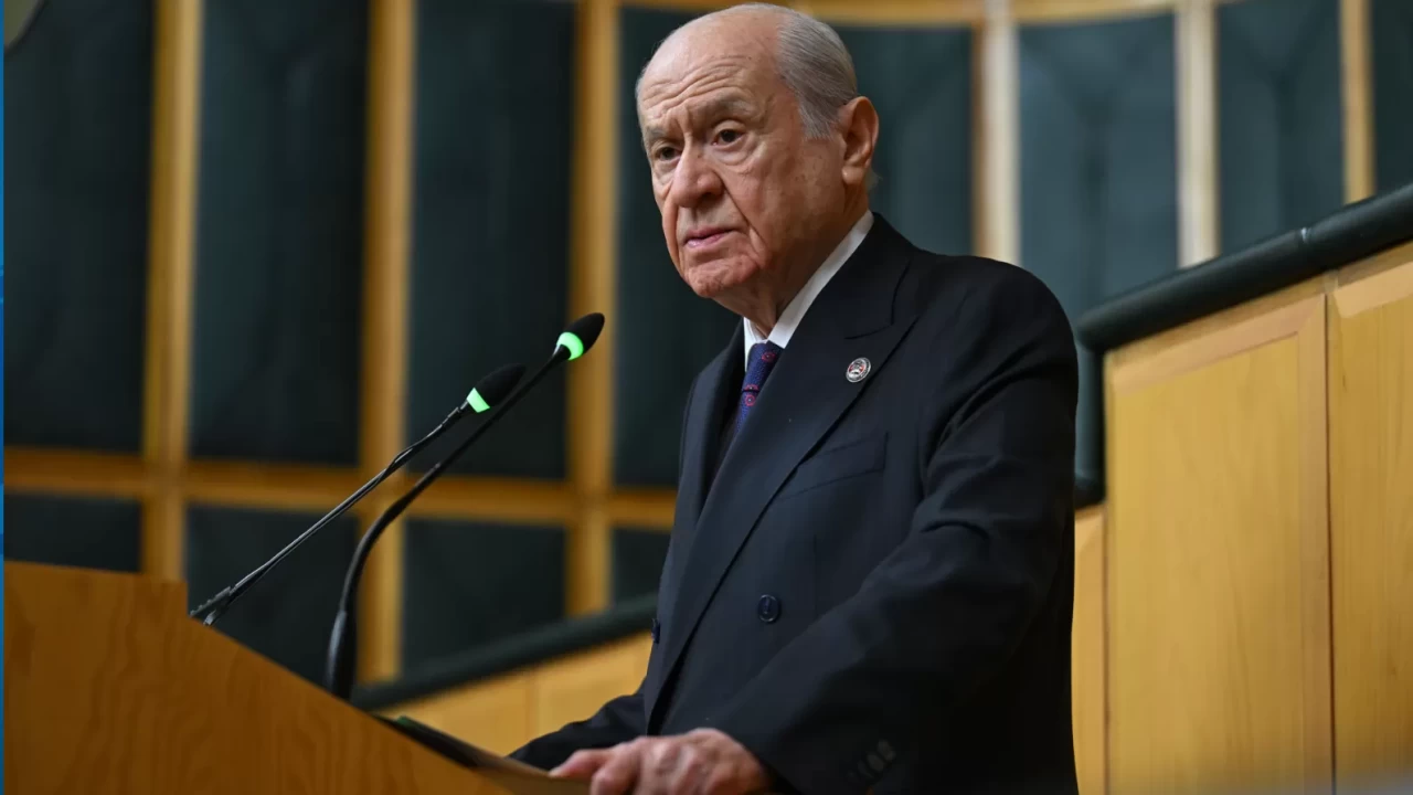 MHP Lideri Bahçeli'den CHP'ye sert tepki: 'Mahalle yanarken fırsatçılık yapıyorlar'