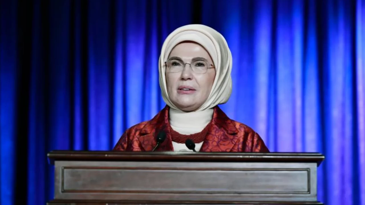 Emine Erdoğan’dan bayram mesajı: İyiliğin her haneye huzur getirmesini diliyorum