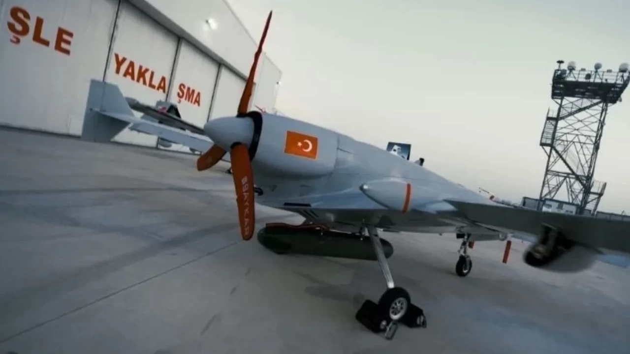 Savunma sanayiinde yeni dönem: Cumhurbaşkanlığı Savunma Sanayii Başkanı Görgün'den  K2 Kamikaze İHA  paylaşımı