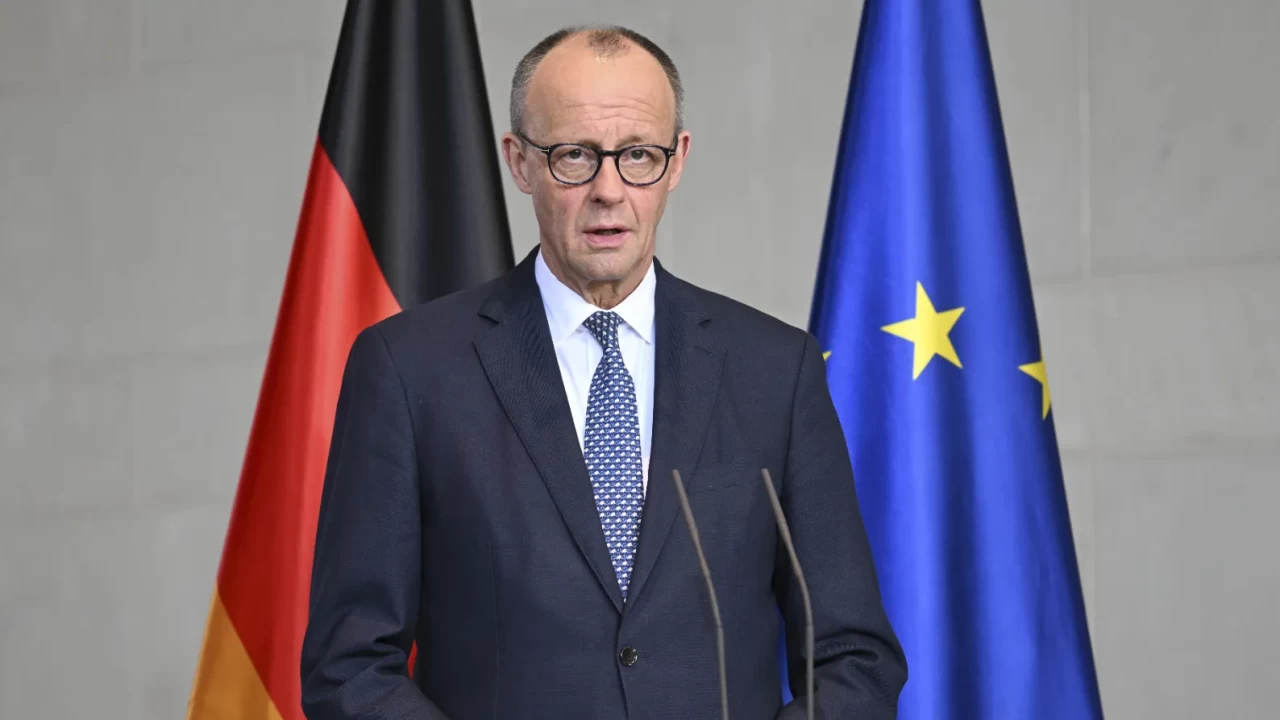 'Washington bize danışmadı' diyen Merz’den, Trump’a  Hürmüz  yanıtı