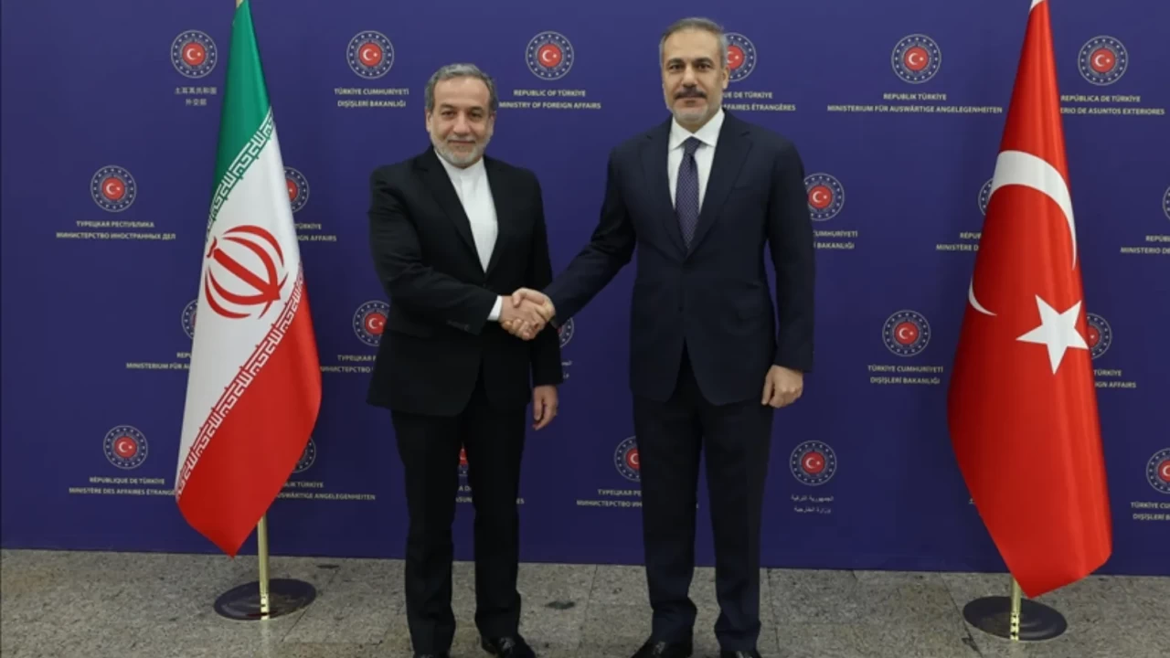 İran Dışişleri Bakanı Abbas Arakçi'den Türkiye'ye teşekkür