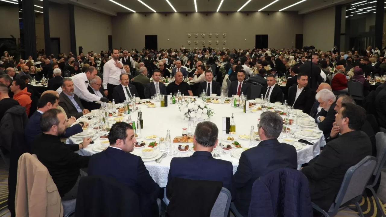 MHP Şişli iftarında birlik mesajı: 'Türkiye bir huzur adasıdır'