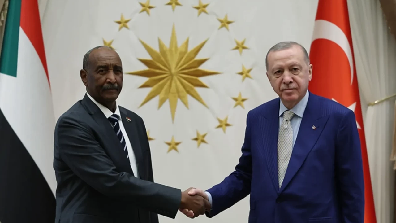 Cumhurbaşkanı Erdoğan, Sudan Egemenlik Konseyi Başkanı Burhan ile görüştü