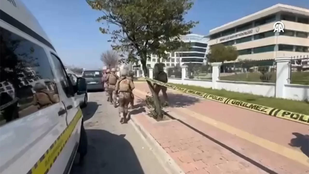 Antalya son dakika: Hükümet Konağı'nda silah sesleri! Şüpheli kendisini odaya kitledi!