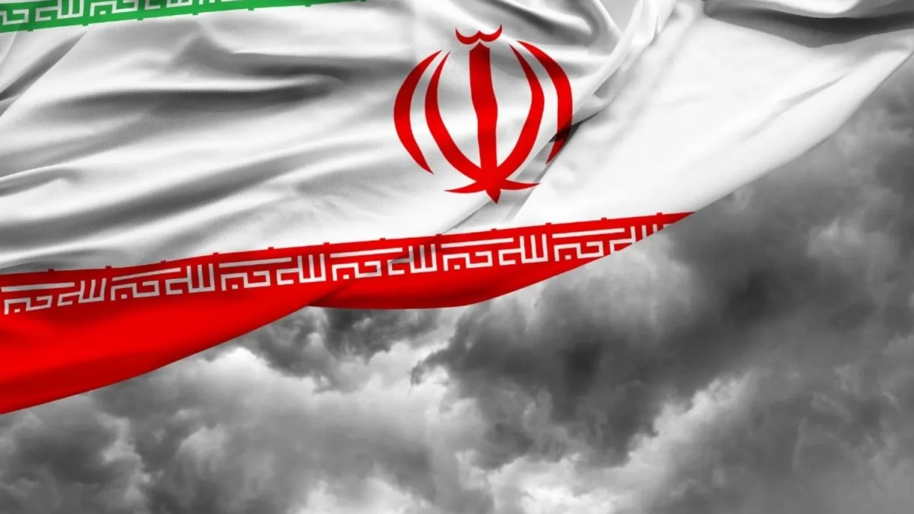 İran'dan BAE'ye Sert Uyarı:  Ras el-Haimah'ı Vururuz!  (2026)