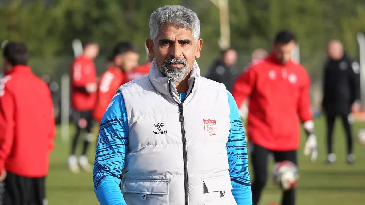 Sivasspor, İsmet Taşdemir ile 1. Lig'de play-off hesapları yapıyor