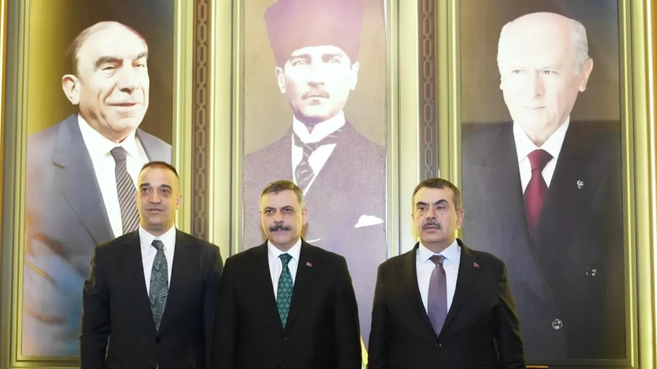 Bakan Çiftçi ve Bakan Tekin MHP Erzurum İl Başkanlığını ziyaret etti