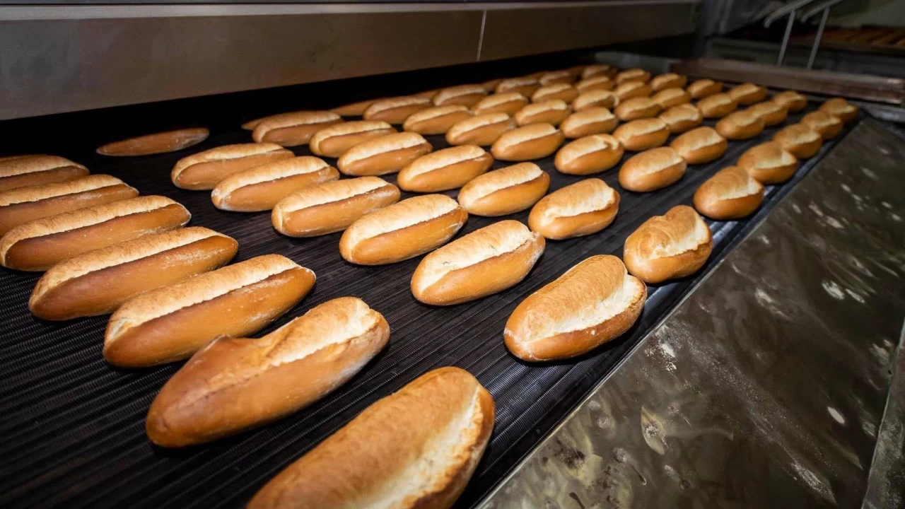 Ekmeğe yeni zam: İzmirliler ekmeği artık bu fiyattan alacak