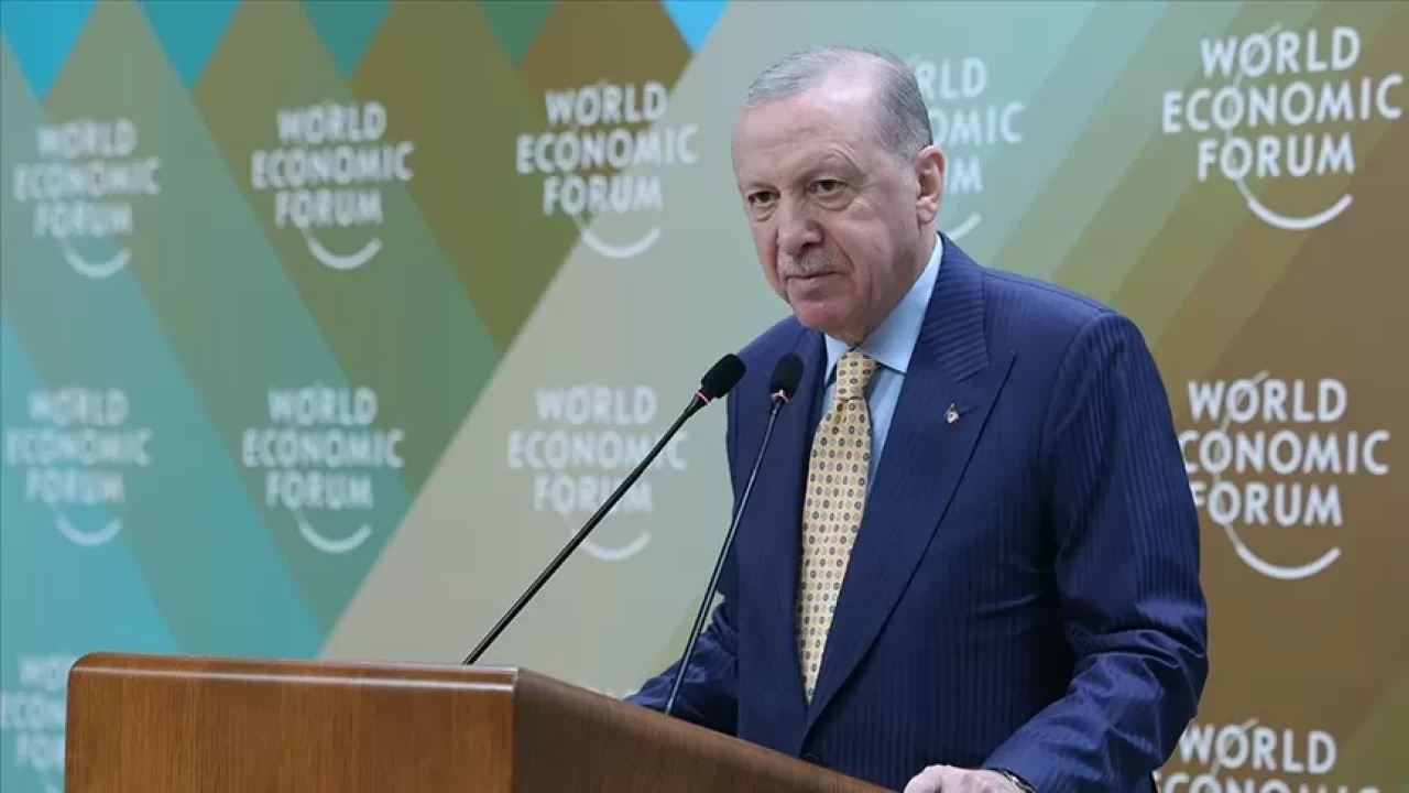 Cumhurbaşkanı Erdoğan, WEF Başkanı Fink'i kabul etti