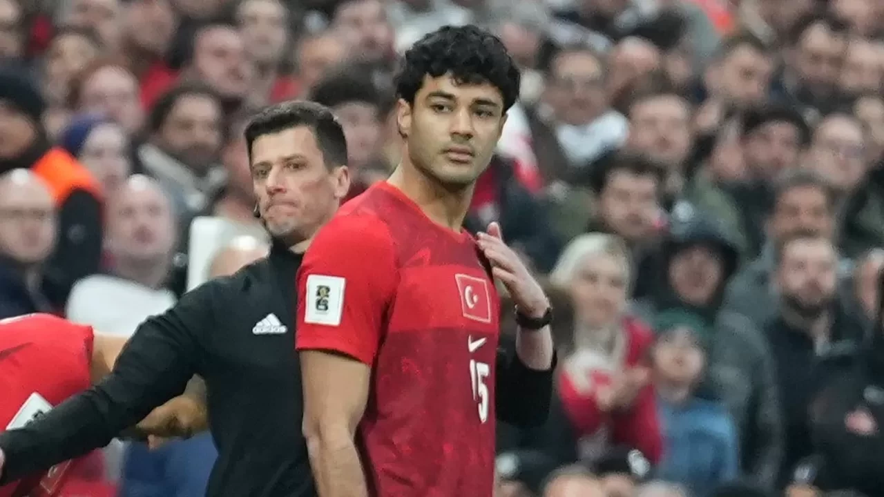 Ozan Kabak 22 maç sonra milli formaya kavuştu