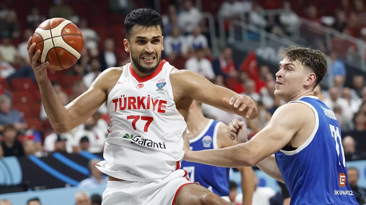 Milli basketbolcu Ömer Faruk Yurtseven'den Golden State Warriors'de