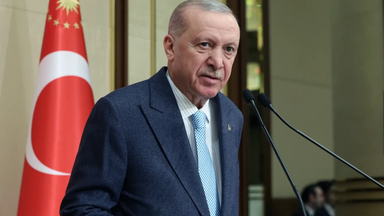 Cumhurbaşkanı Erdoğan'dan 'Sıfır tolerans' sözü: Öğretmene kalkan el milletin istiklaline hançerdir