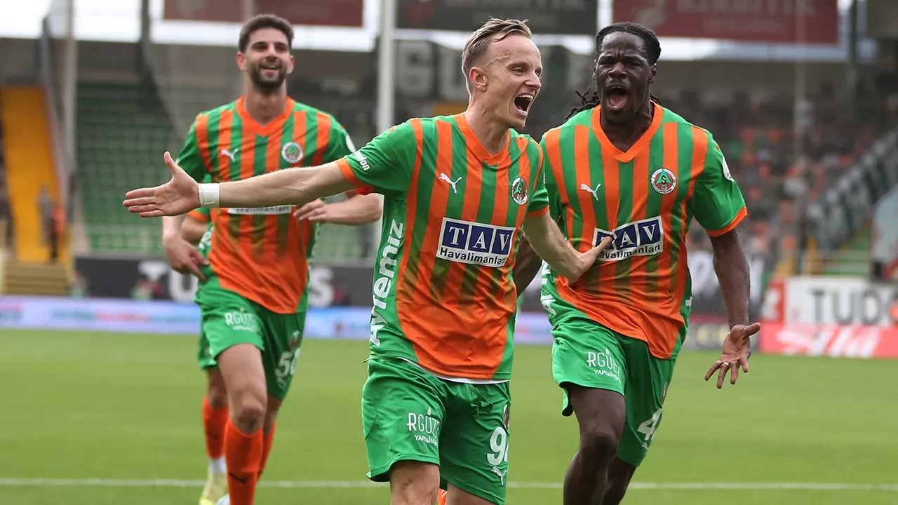 Alanyaspor evinde farka koştu | Alanyaspor 5-0 Kocaelispor