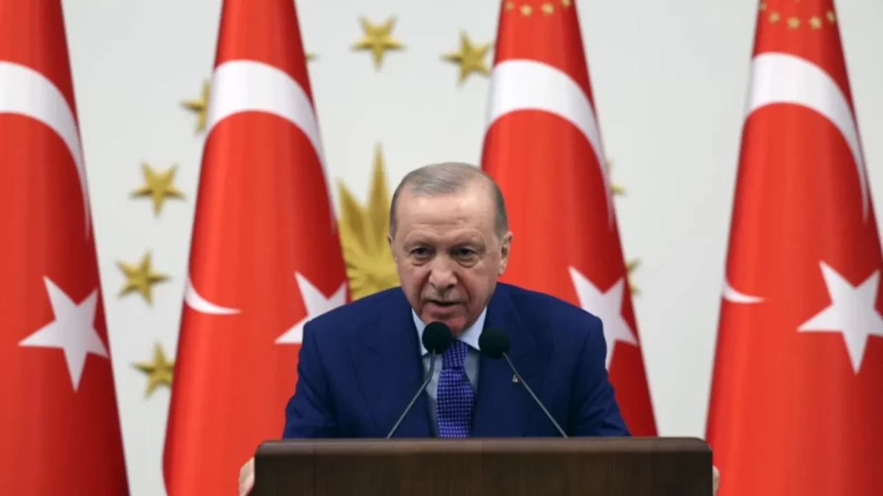 Cumhurbaşkanı Erdoğan'dan azınlık temsilcilerine iftar mesajı: Antisemitizm de İslam düşmanlığı gibi bir insanlık suçudur