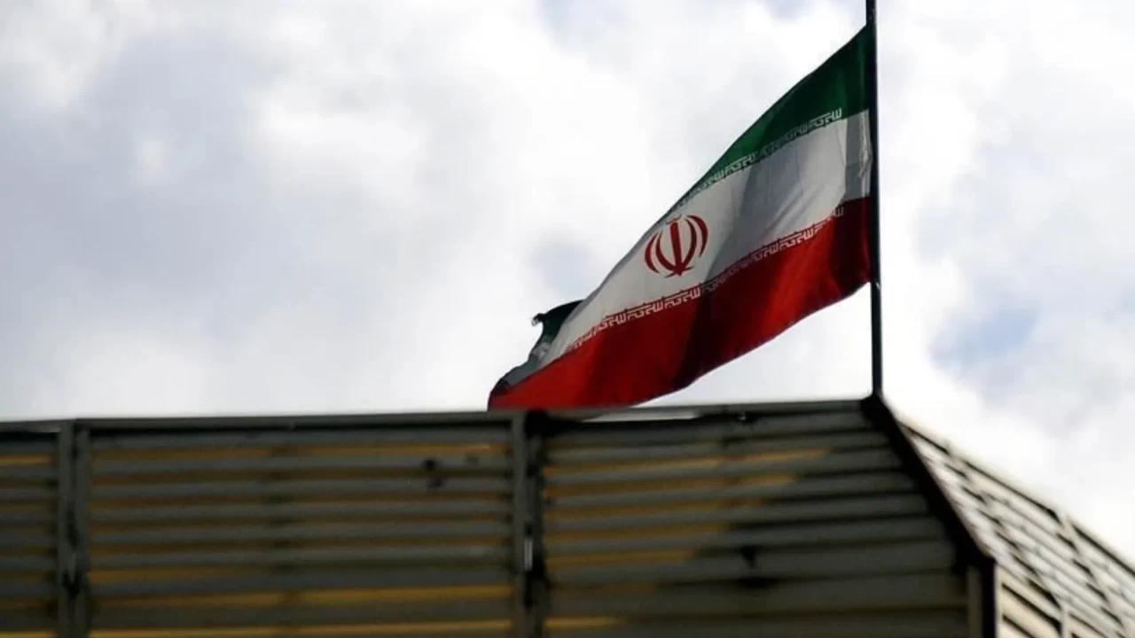 İran’da 'Casus' avı: 500 kişi gözaltına alındı