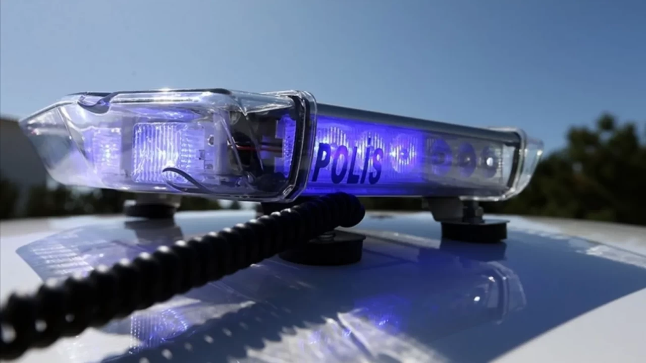 İstanbul'da dev FETÖ operasyonu: 25 gözaltı!