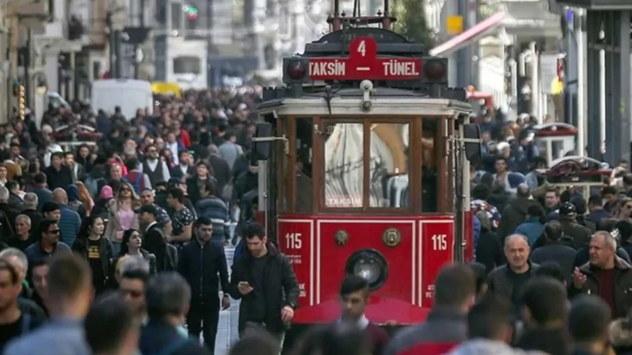 19 Mart Arefe Günü tatil mi, yarım gün mü? (2026 Bayram Tatili)