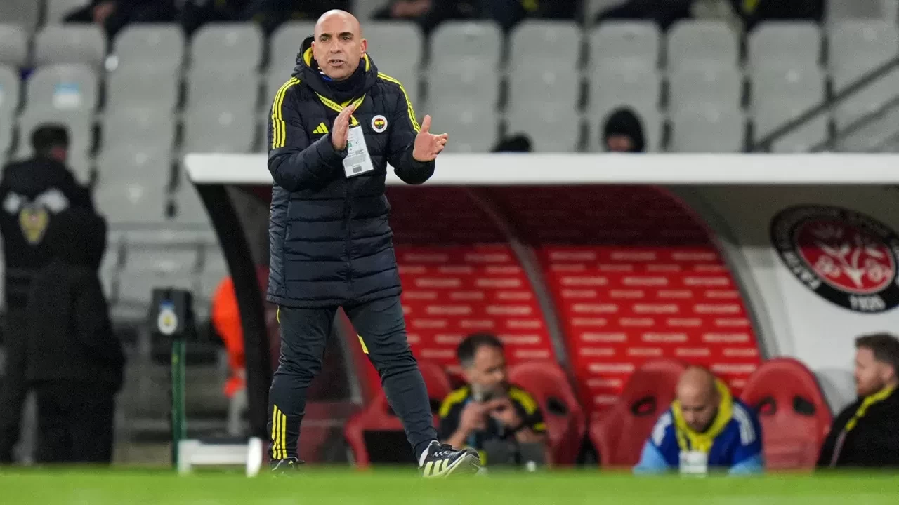 Fenerbahçe'den ikinci yarının başında dört değişiklik birden