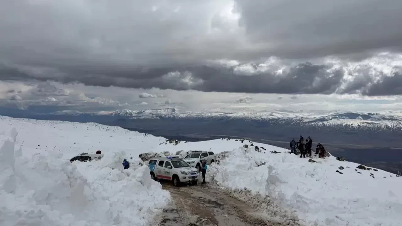 Ağrı'da kaybolan kadın dağcı için arama çalışması başlatıldı