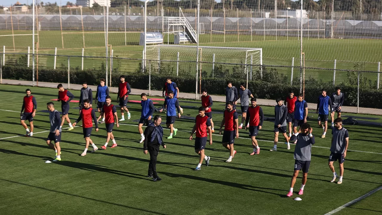 İran Milli Takımı Antalya’da kampa girdi