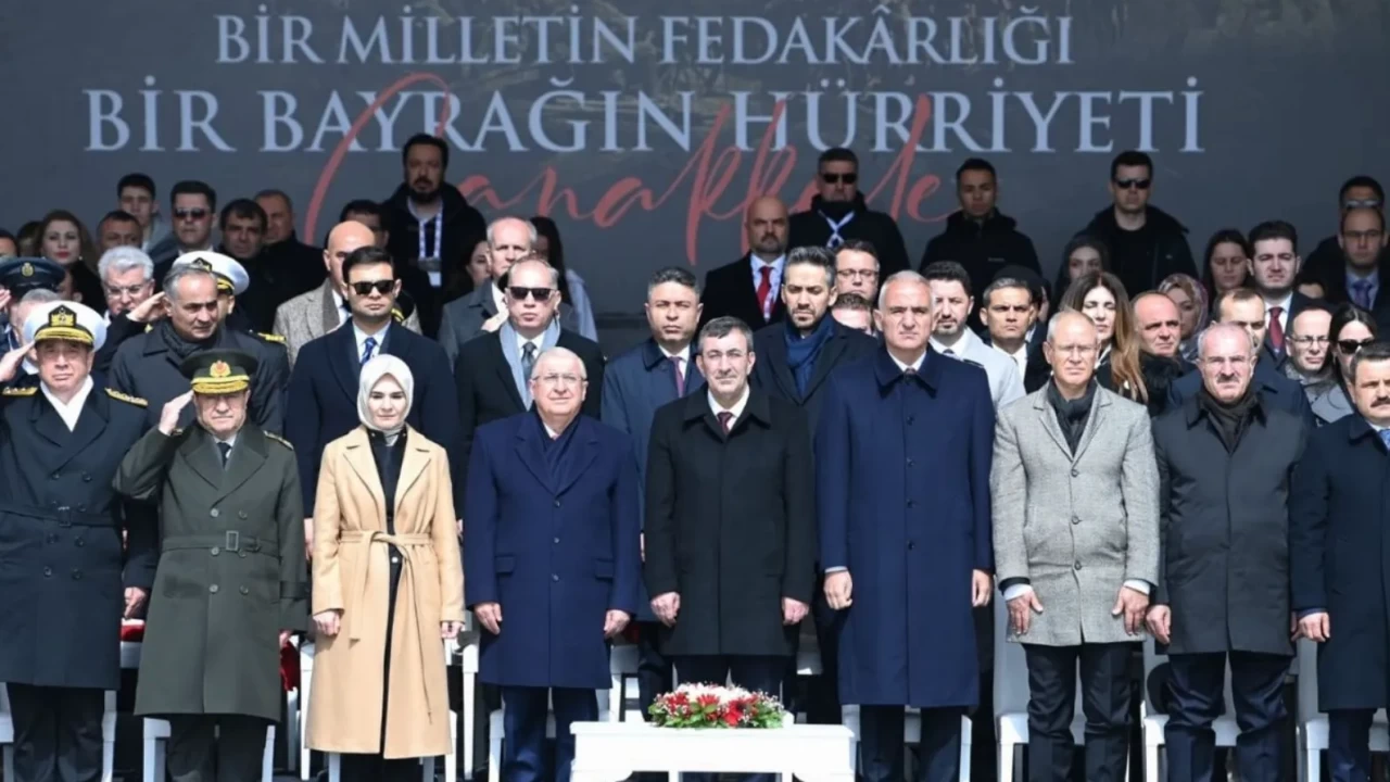 Çanakkale Zaferi'nin 111. Yılı: Şehitler Abidesi'nde Tarihi Tören! (2026)