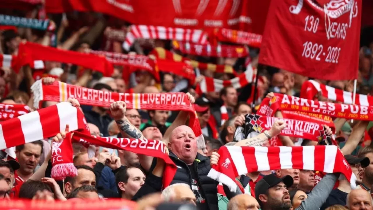 Liverpool Engelli Taraftarlar Derneği’nden UEFA Şampiyonlar Ligi maçı öncesi Galatasaray’a teşekkür