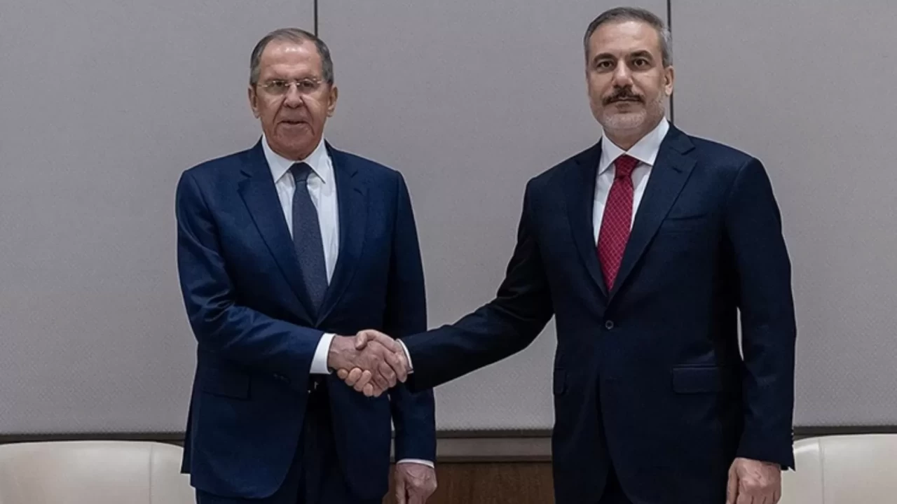 Bakan Fidan’dan Lavrov’a 'müzakere' çağrısı!