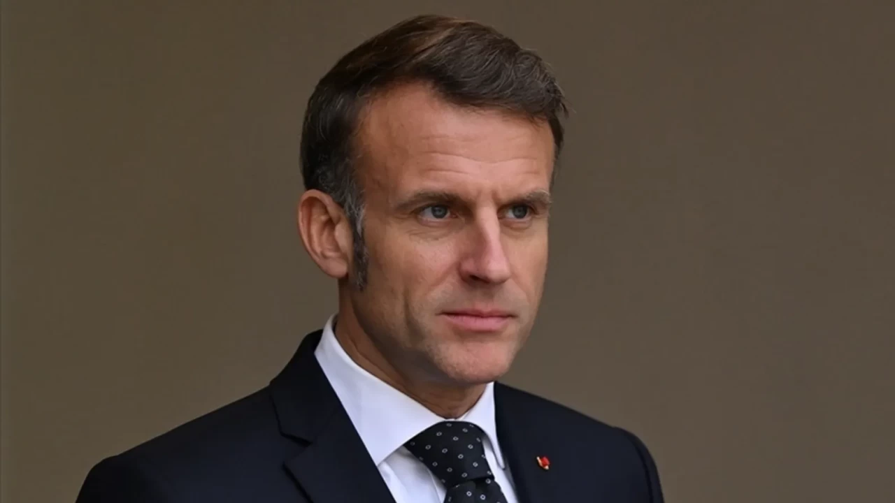 Macron’un 'Yüzen Kalesi': 10 milyar avroluk yeni nesil uçak gemisi tanıtıldı