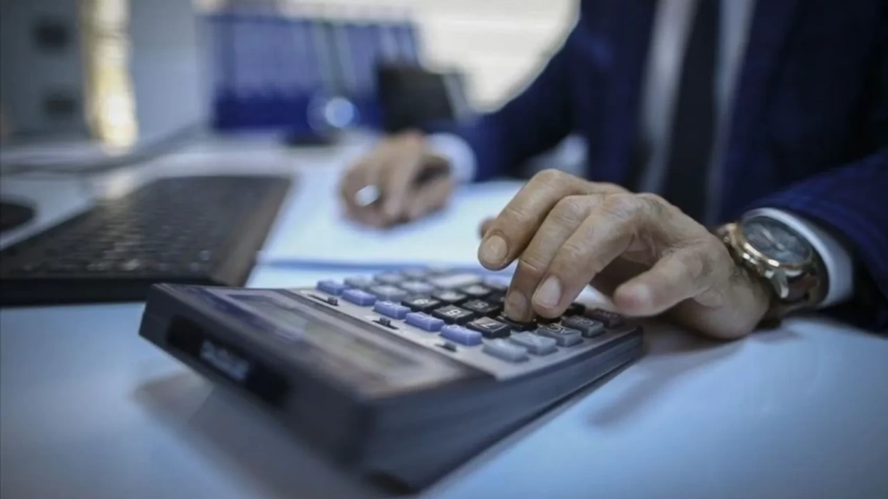 TÜİK Ocak 2026 Hizmet Üretim Verilerini Açıkladı: Yıllık %0,4 Düşüş!