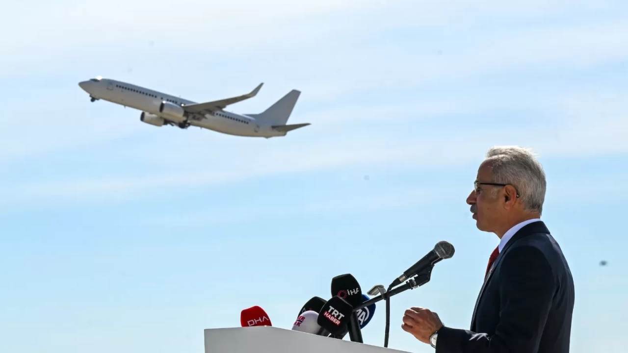 Bakan Uraloğlu duyurdu: Havada Türkiye rüzgarı esiyor!