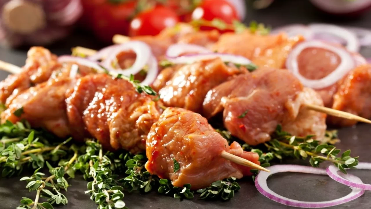 Lokum kıvamının sırrı: Soğan ve sütlü hindi marinesi