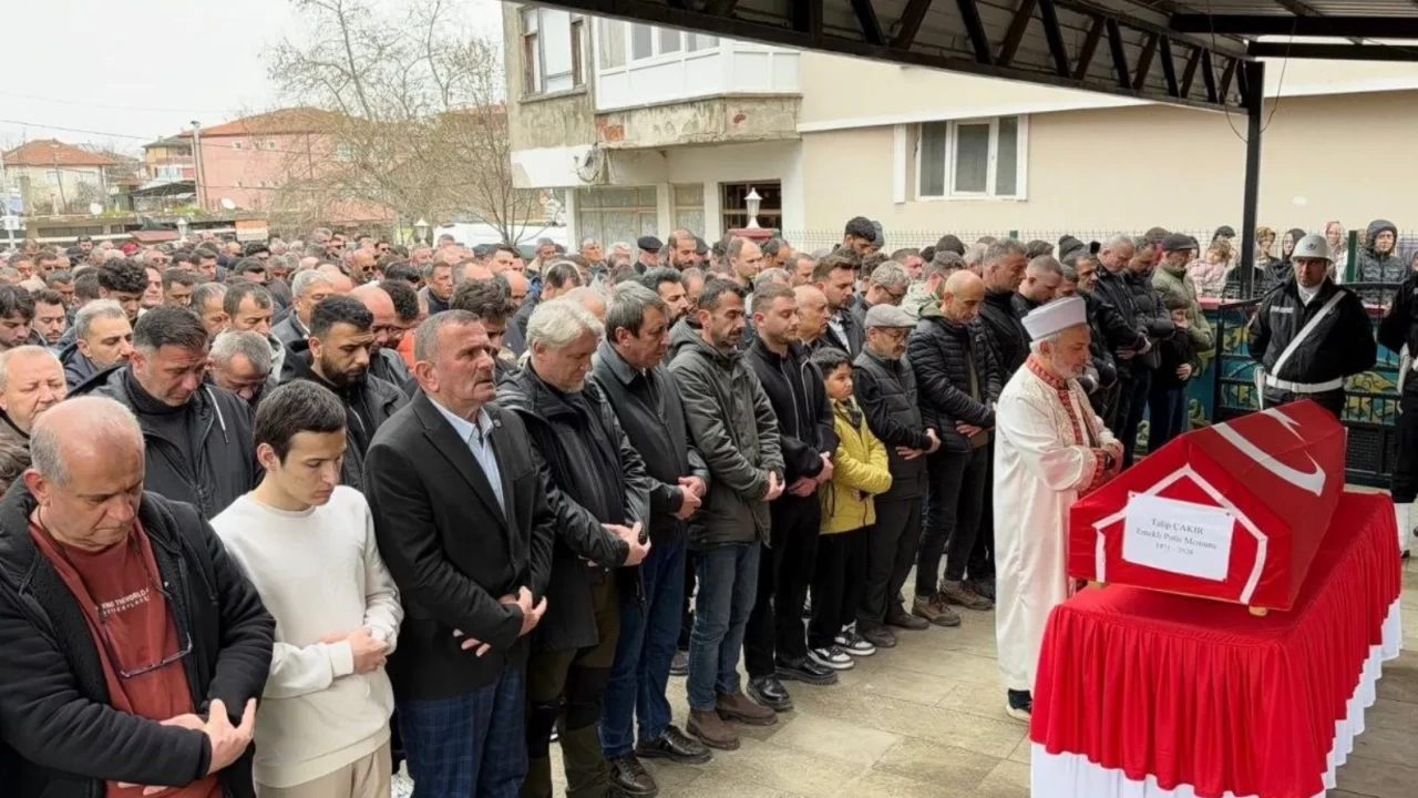 Eğlence mekanına uzun namlulu baskın! Emekli polis memuru Sakarya'da defnedildi