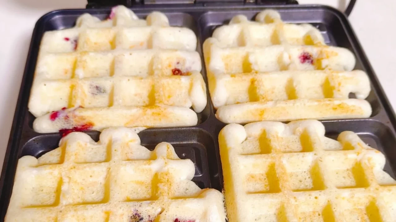 Waffle makinesinde sadece tatlı mı yapılır? Tuzlu tarifler ve pratik fikirler