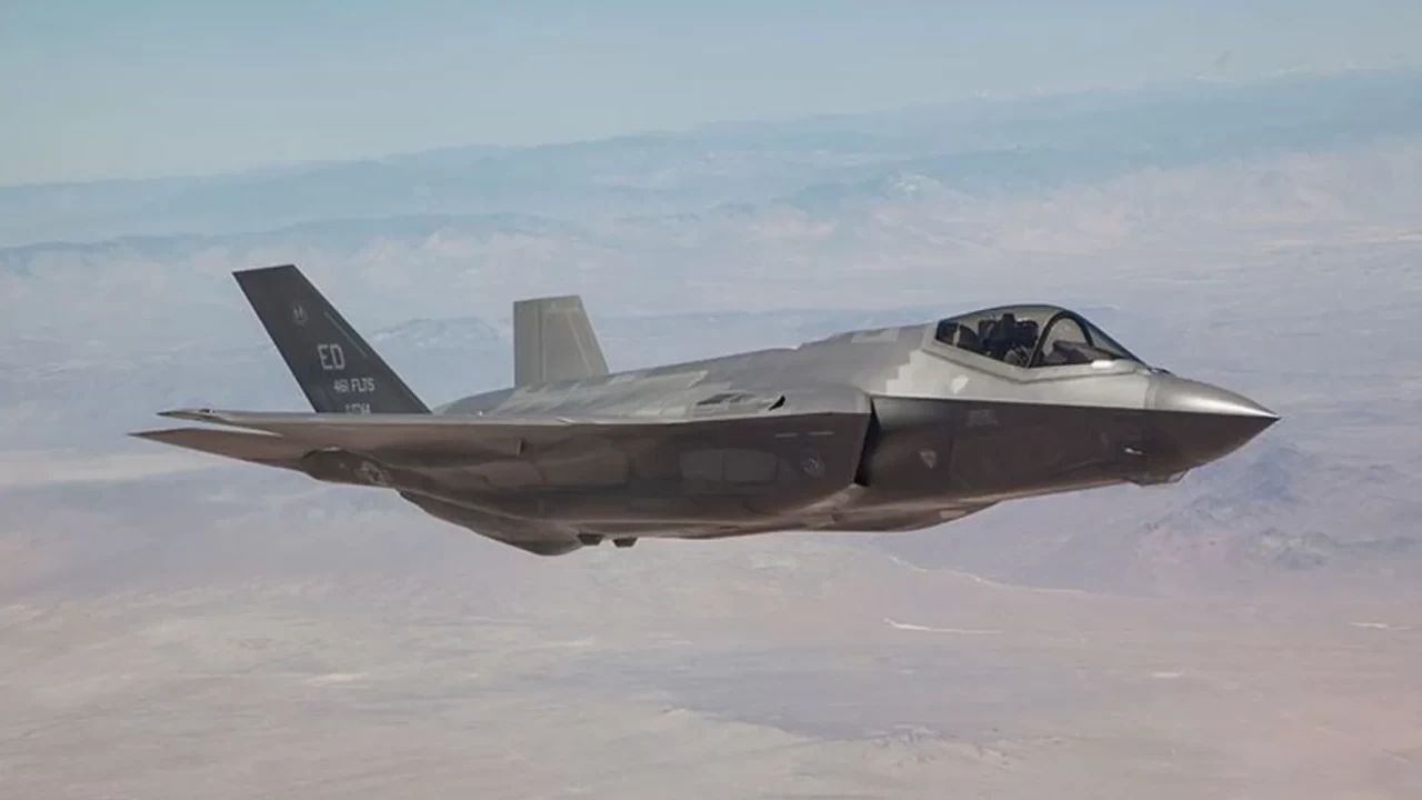 CENTCOM doğruladı: İran’da hasar alan F-35 ABD üssüne acil iniş yaptı
