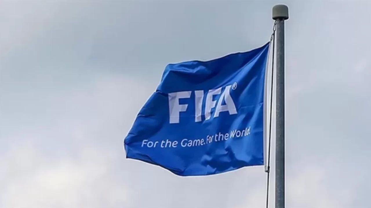 FIFA’dan tartışmalı İsrail kararı: Men yok, para cezası ve pankart zorunluluğu