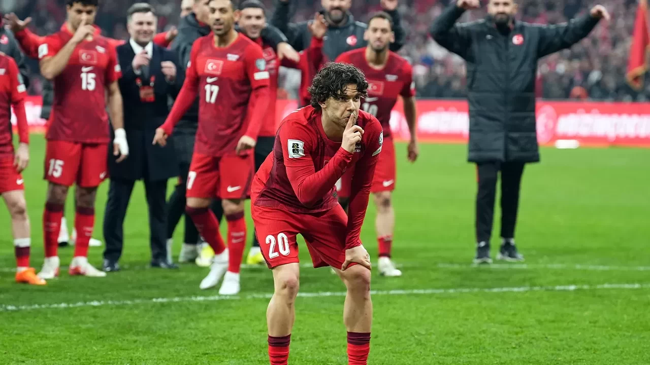 Millilerde galibiyet coşkusu! Maç sonu üçlüsü Ferdi Kadıoğlu ve Arda Güler’den