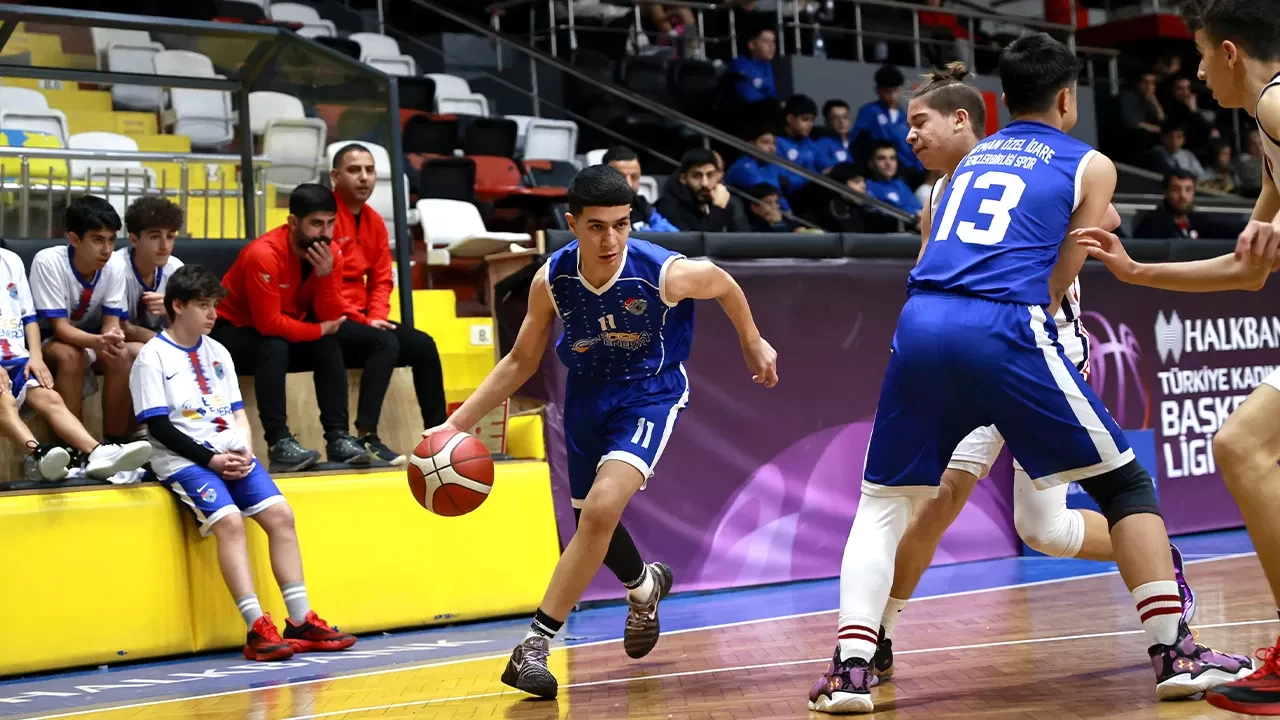 Mersin’de 14 Yaş Altı Basketbol Anadolu Şampiyonası başladı