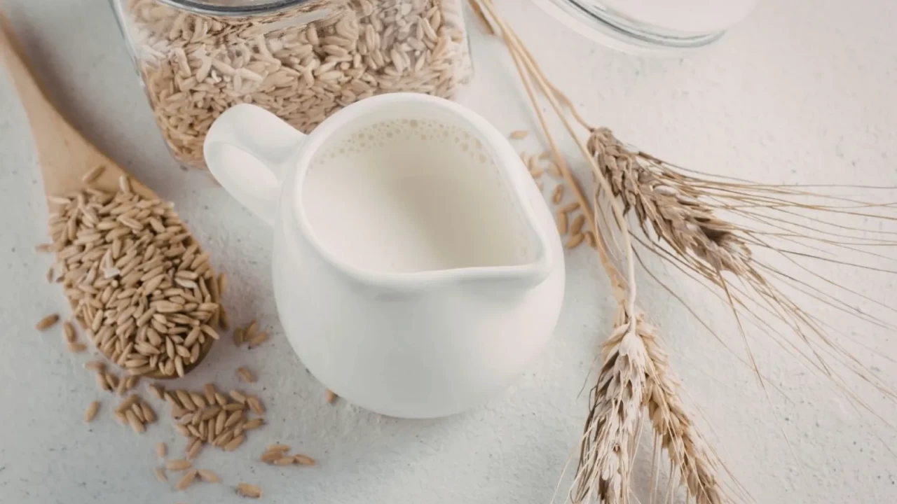 Cildin sakinlik limanı: Yatıştırıcı ve besleyici yulaf-süt maskesi